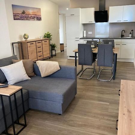 Moderne Ferienwohnung Mit Balkon Herxheim bei Landau Eksteriør billede