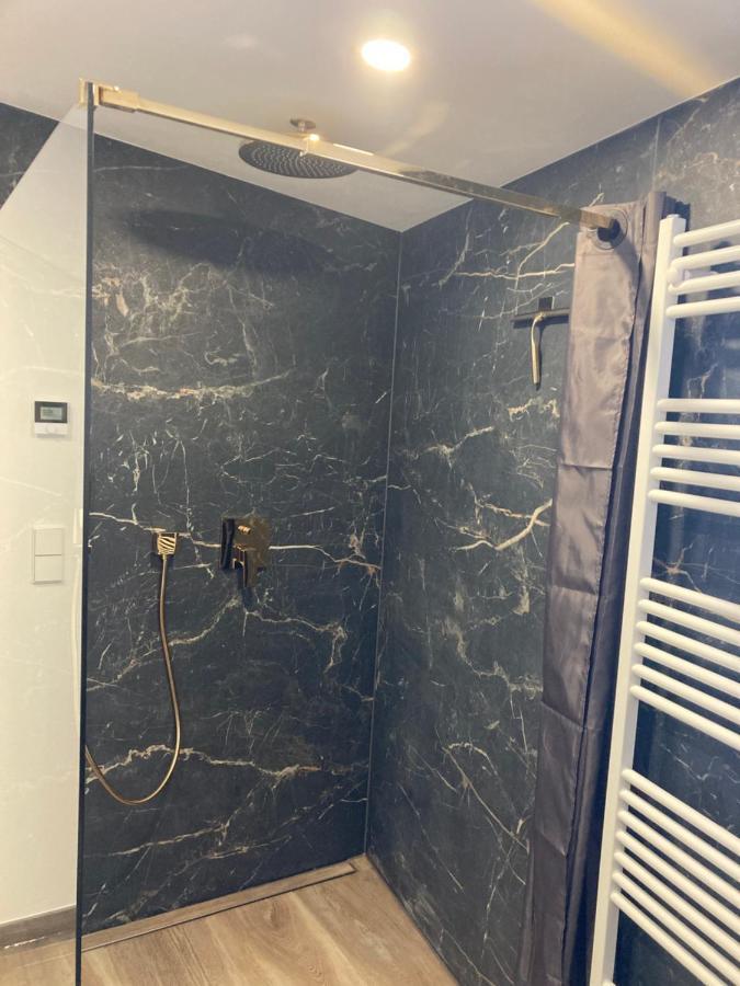 Moderne Ferienwohnung Mit Balkon Herxheim bei Landau Eksteriør billede